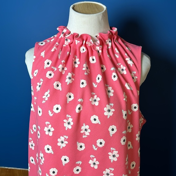 Ann Taylor top - Picture 2 of 9